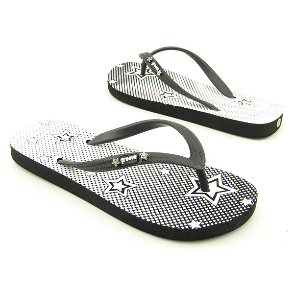 GROOVE Hands Off Thong Sandals Black