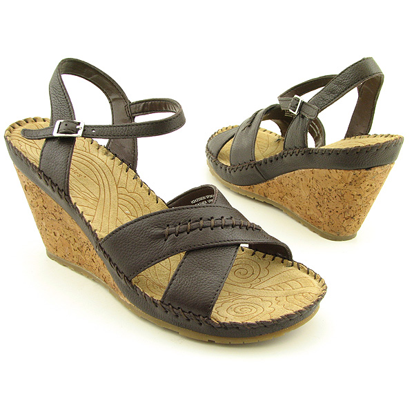 HUSH PUPPIES Spontaneous Wedges Brown