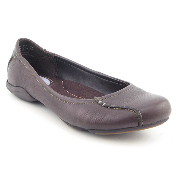 HUSH PUPPIES Flats Brown