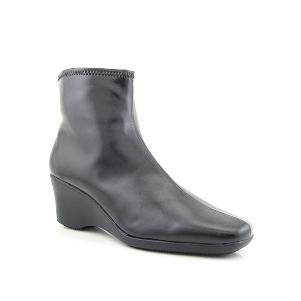 IMPO Emmet Ankle Boots Black