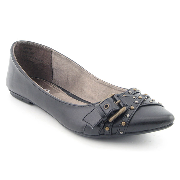 MIA Medallion Ballet Flats Black