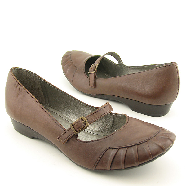 MIA Melina Wedges Brown