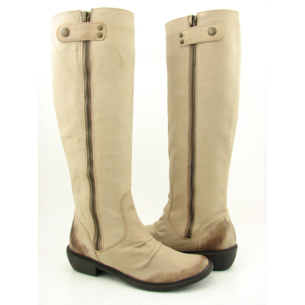 MIA Bridgeport Boots Beige