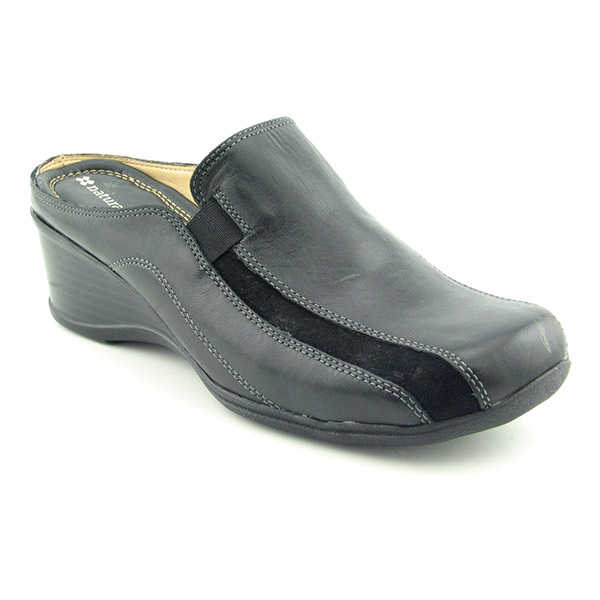NATURALIZER Woah Pumps Black