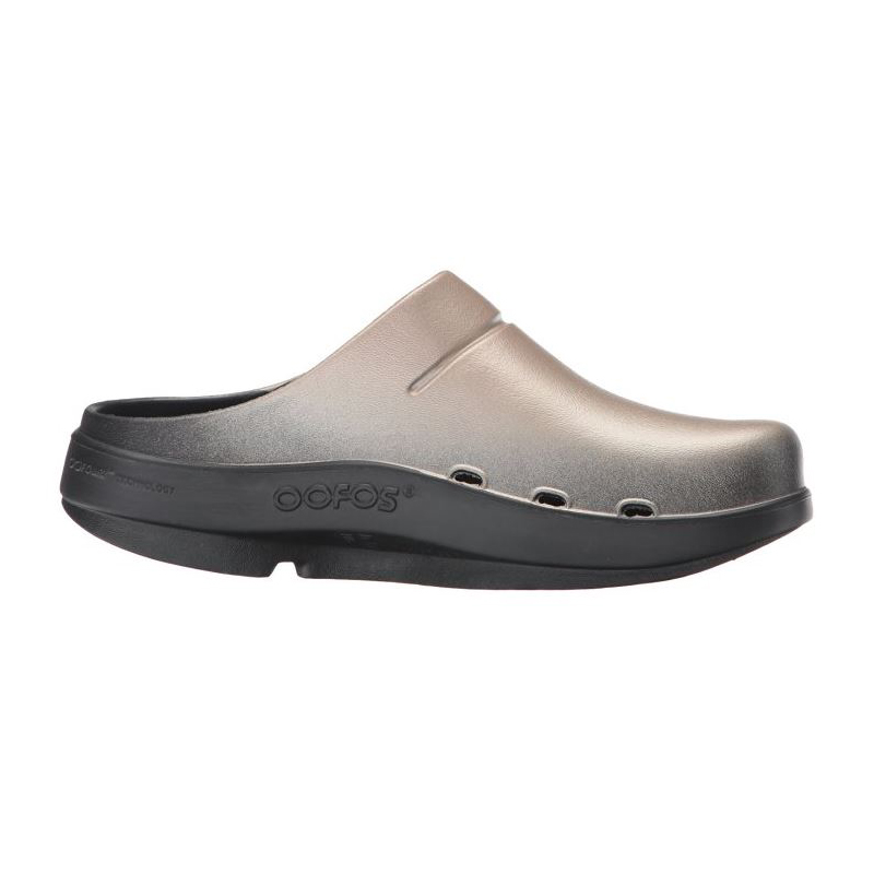oofos luxe clog