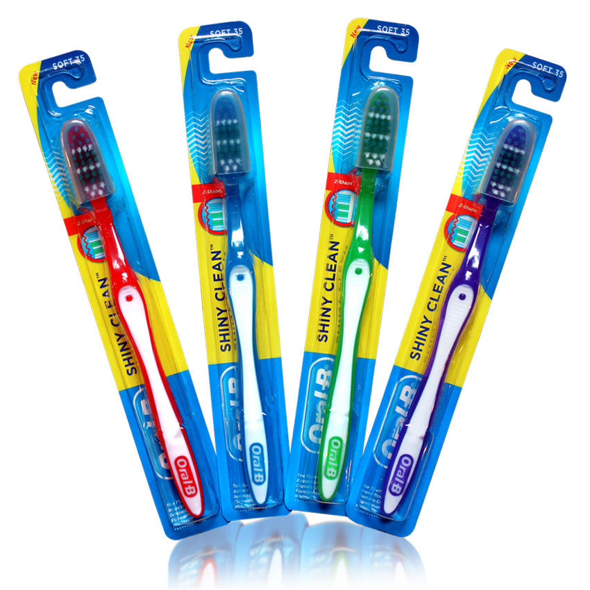 OralB Shiny Clean Soft 35 Ergonomic Z Shaped Bristles Manual Toothbrush