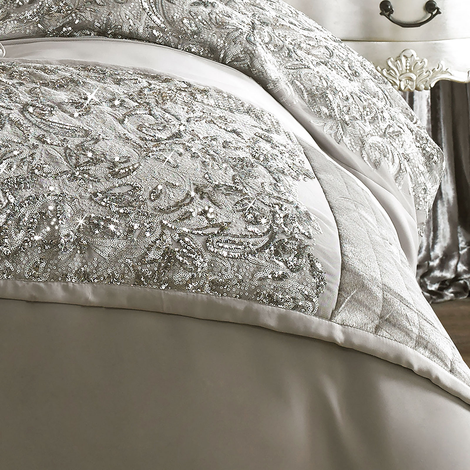 Alexa Kylie Minogue Luxury Quilted Bed Runner with Scroll Sequin in