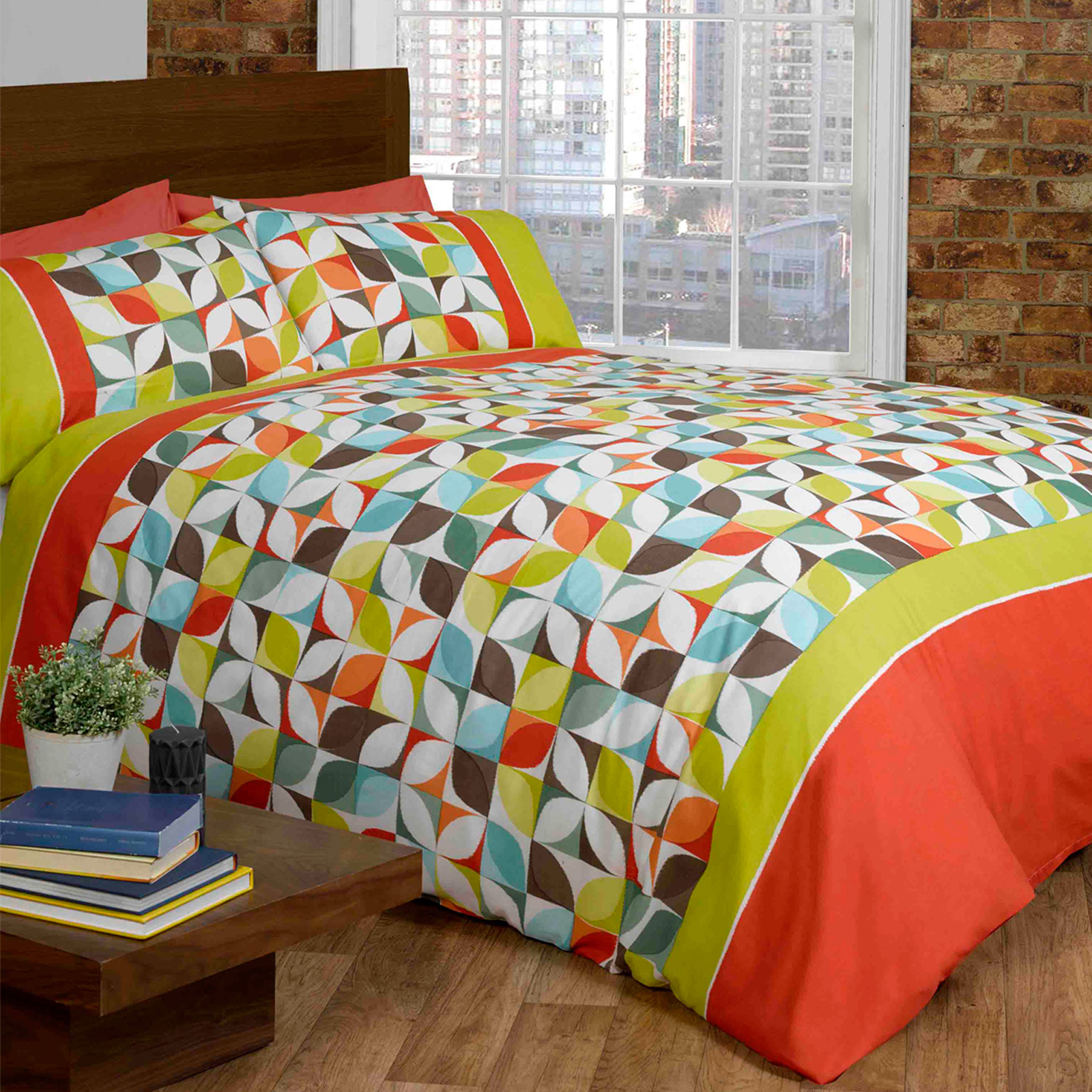 Colourful Kaleidoscope Duvet Cover Set With Geometric Retro Florals