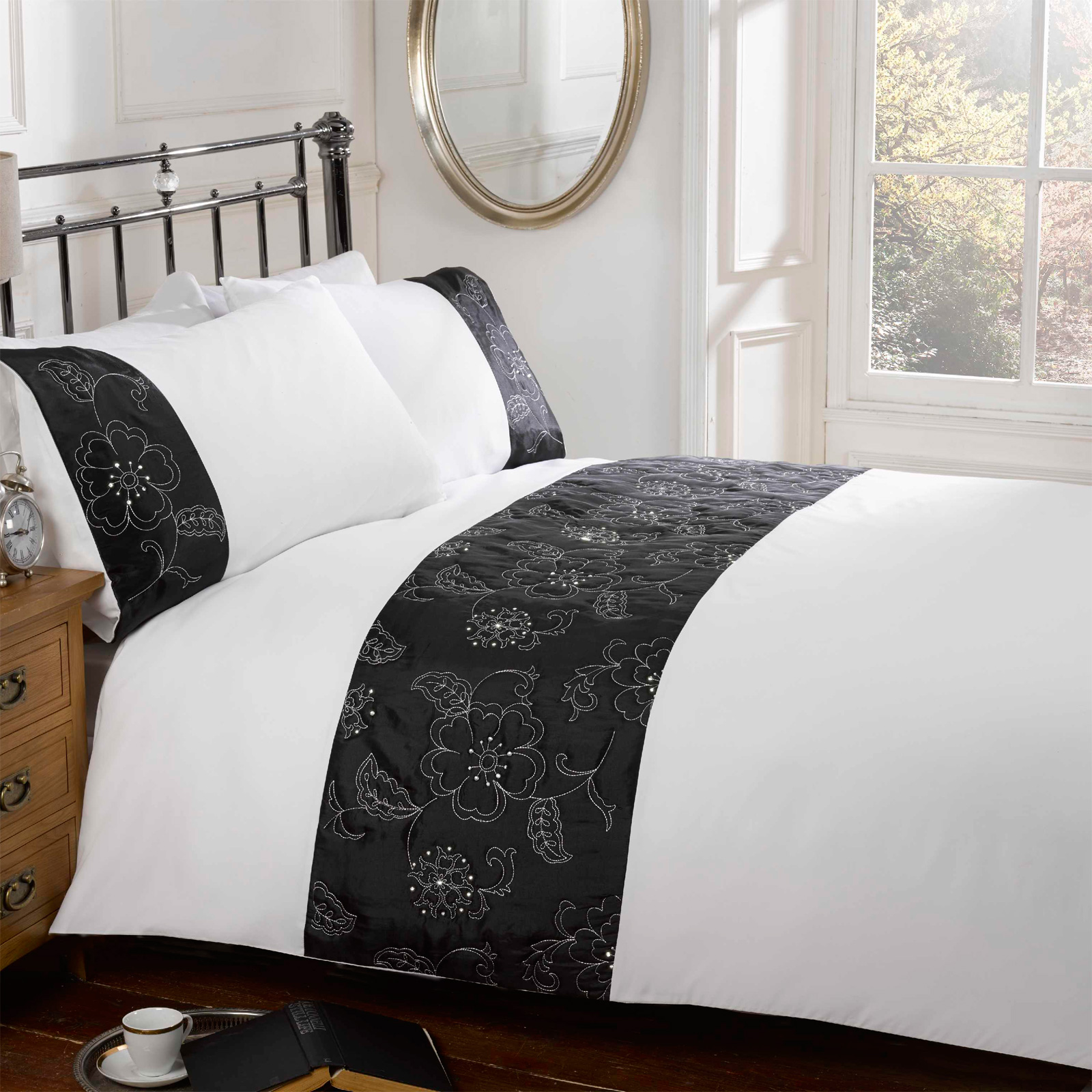 New & Stylish Embroidered Trim Floral Duvet Cover Bedding Set