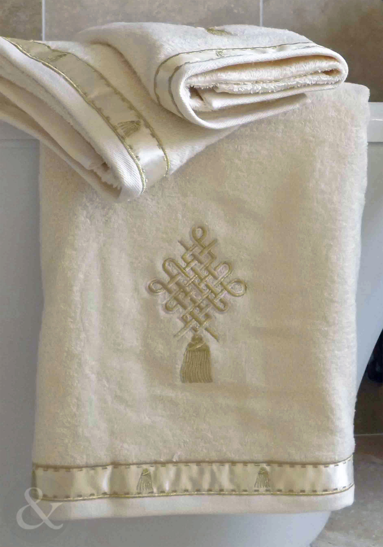 100 cotton towel embroidered 450gsm soft bathroom 100 cotton towel embroidered 450gsm soft bathroom