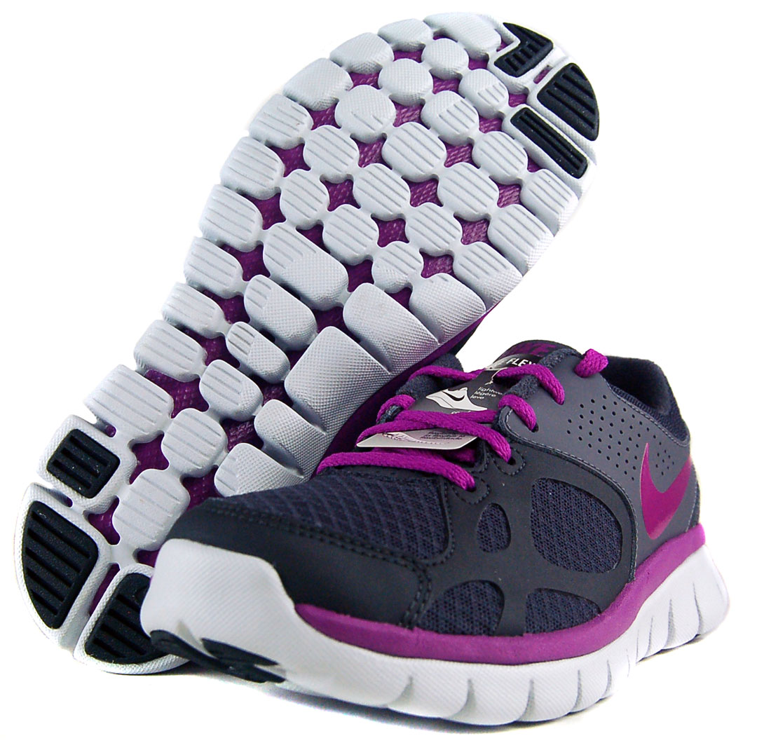 nike velcro shoes girls