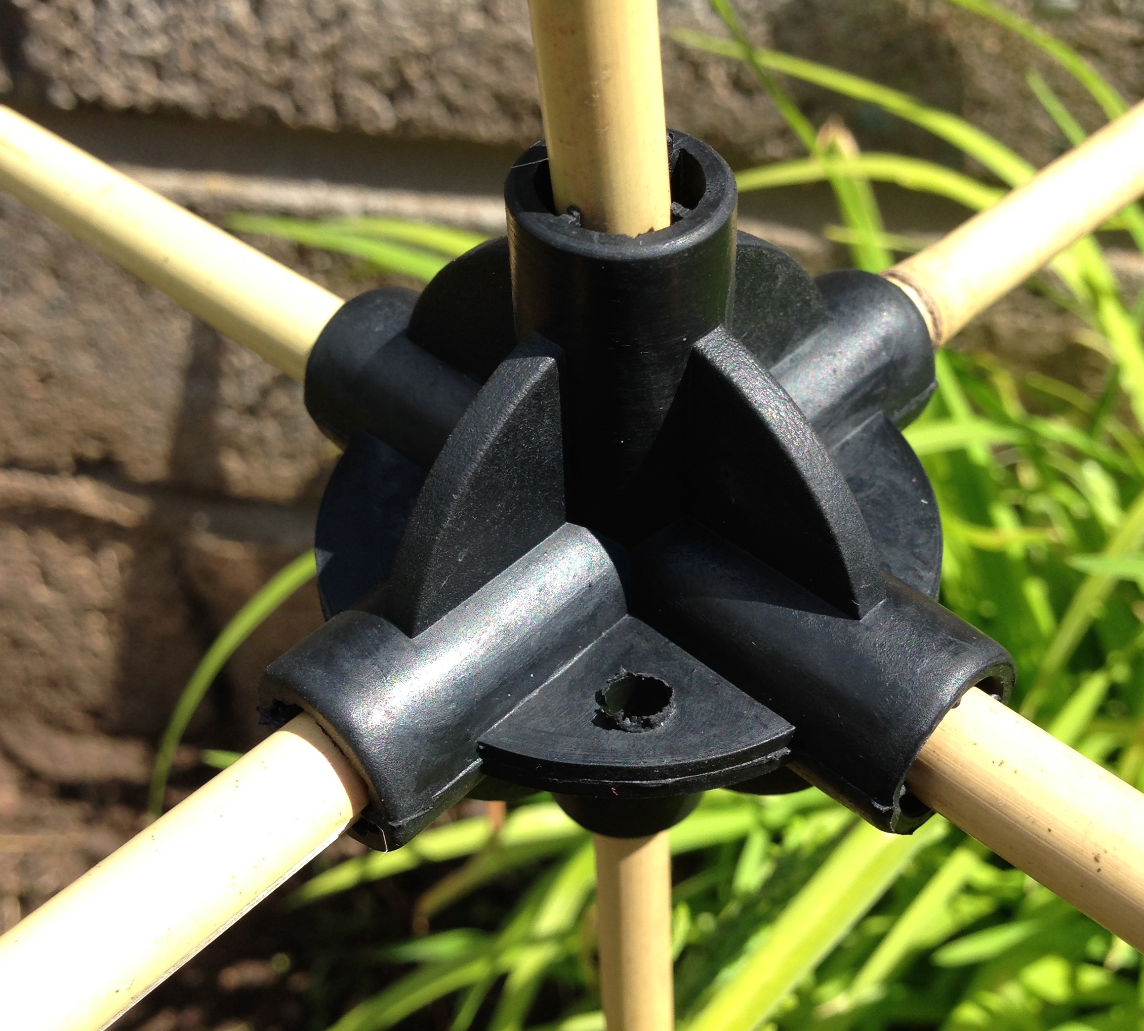 10, 20 or 50 6 way Flexi Build Balls Cane Connectors Fruit Cage Netting