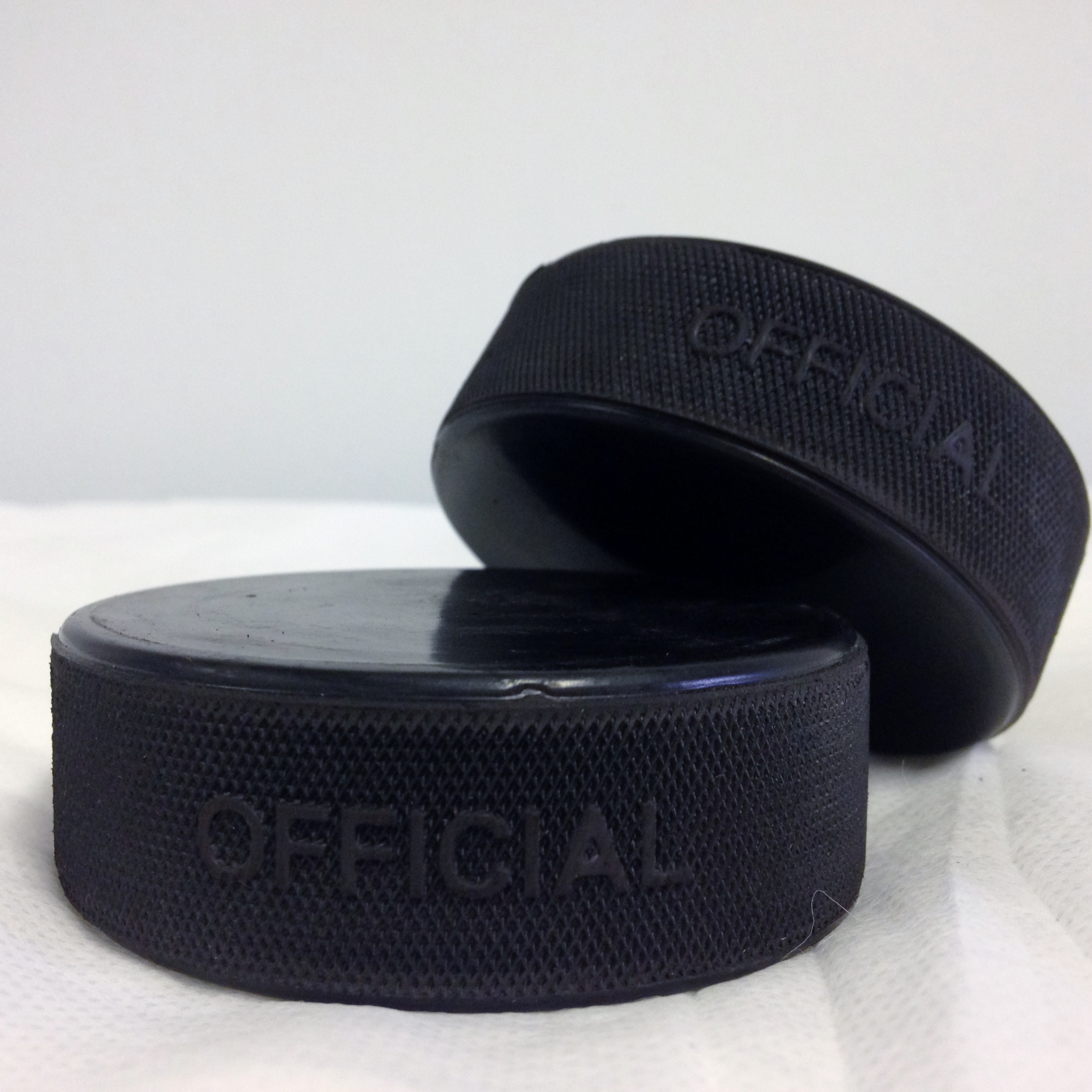 Howies Official 6oz Black Quality Rubber Ice Hockey Puck Practice