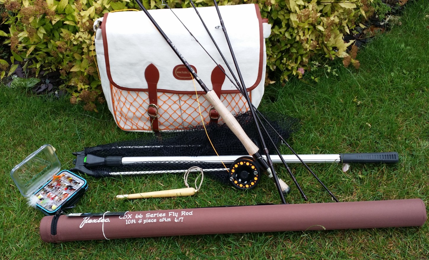 Flextec Deluxe Fly Fishing Kit Rod, Reel, Line, Flies, Net, Bag, Priest & box eBay