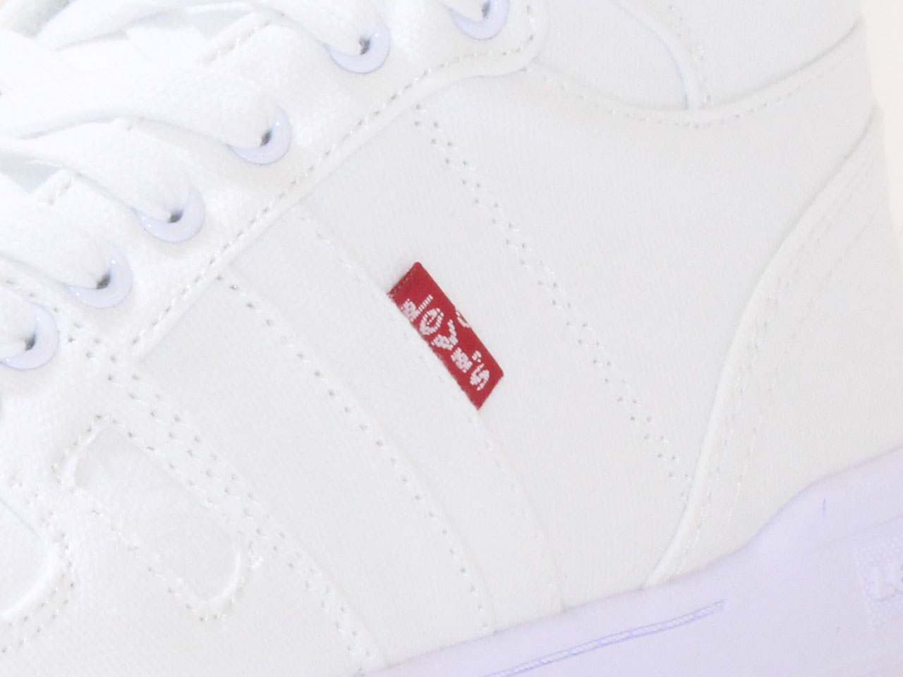 Zapatillas deportivas Levis BB-HI-CVS de lona blancas - Imagen 32 de 72