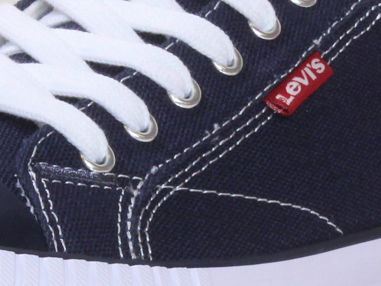 Levis Women's Anika-C-Logo Sneakers Canvas Low-Top Shoes Navy/White