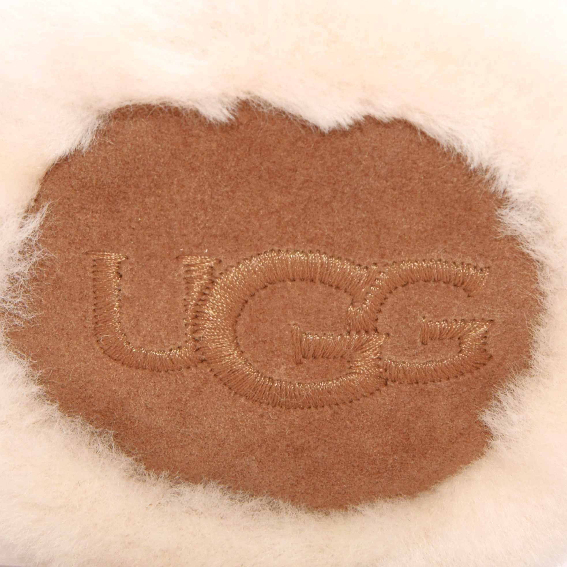 UGG Damen Ohrenschützer Lammfell Stickerei wasserabweisend - Bild 15 von 16
