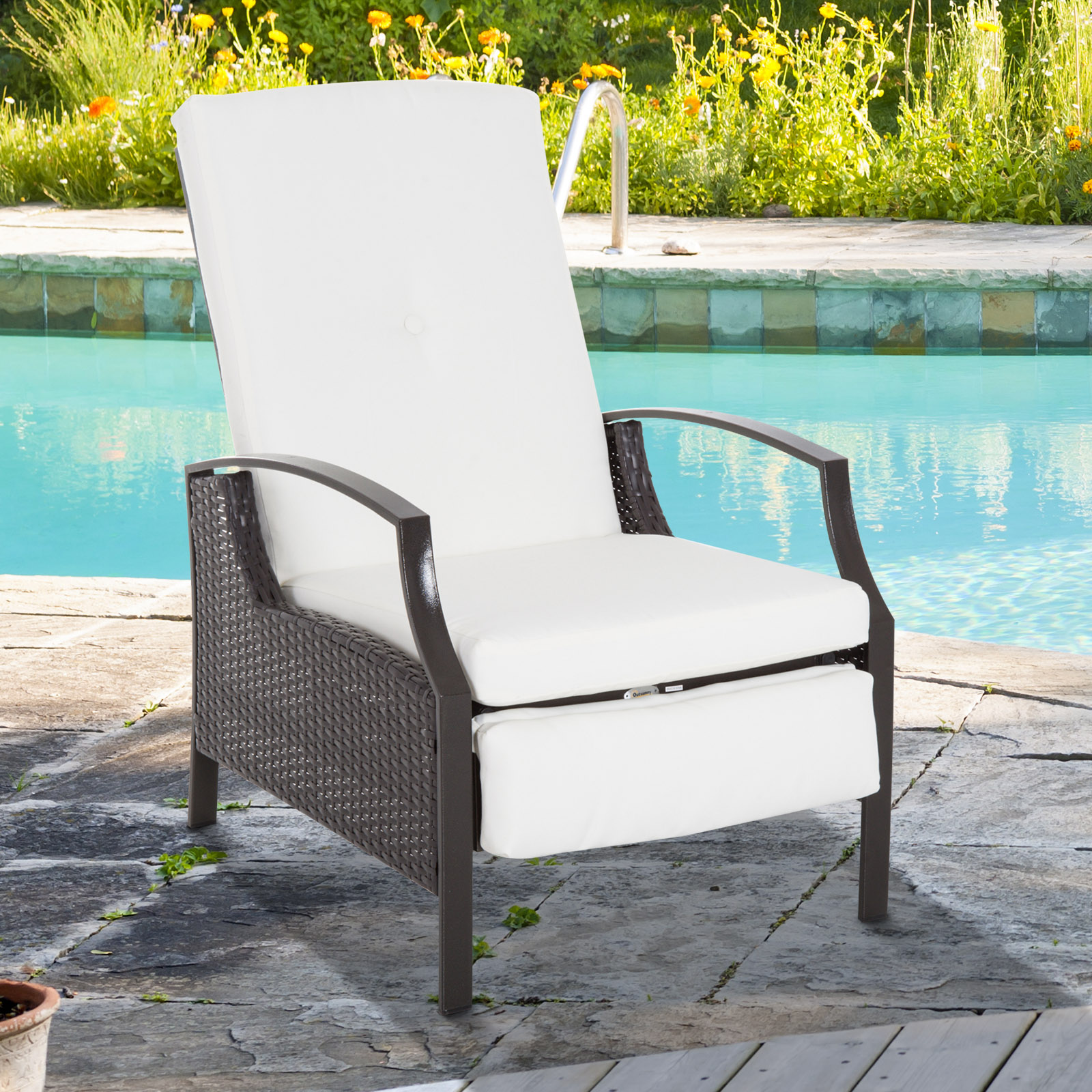 Outsunny Wicker Adjustable Recliner Chair Rattan Armchair Durable