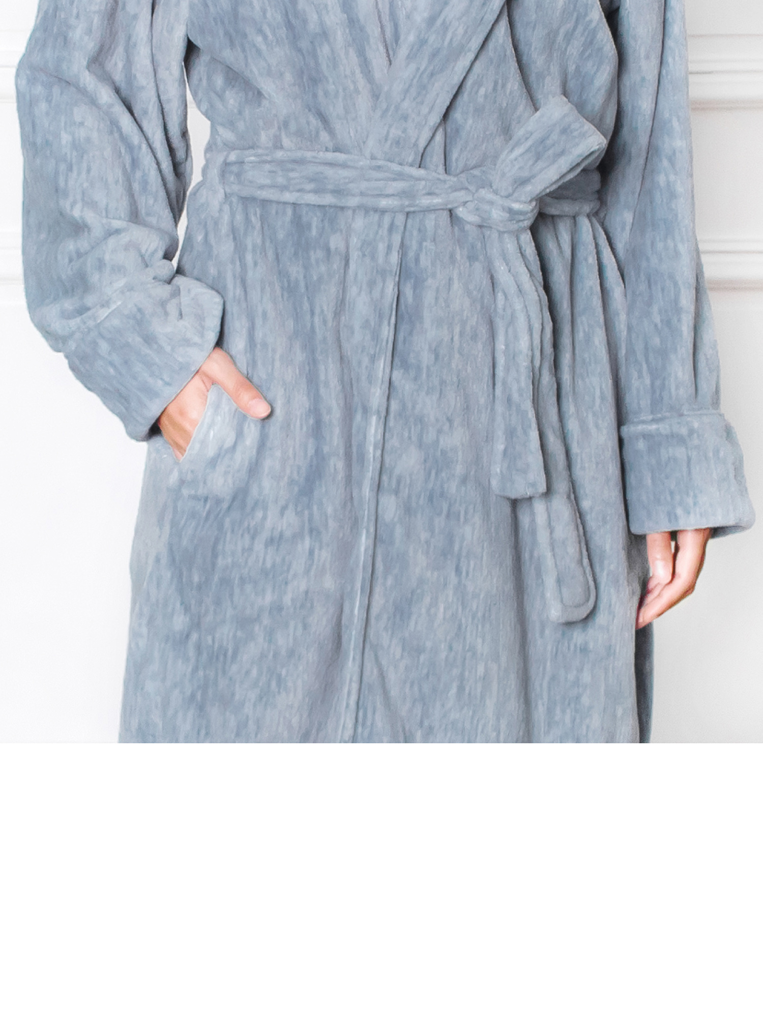 Women's Fleece Robe with Hood Satin Trim Short Spa Bathrobe Luxury