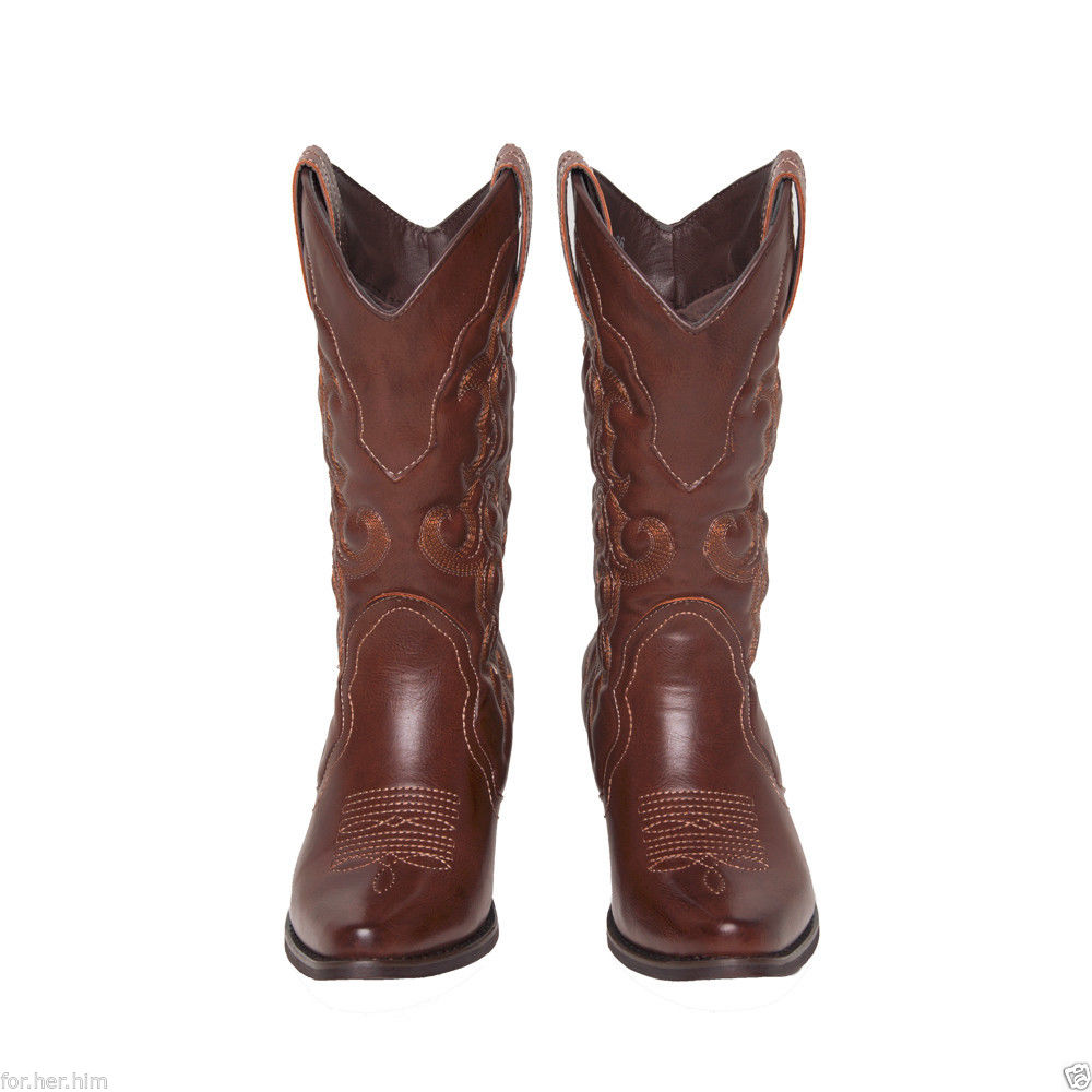 cowboy boots for wide feet women