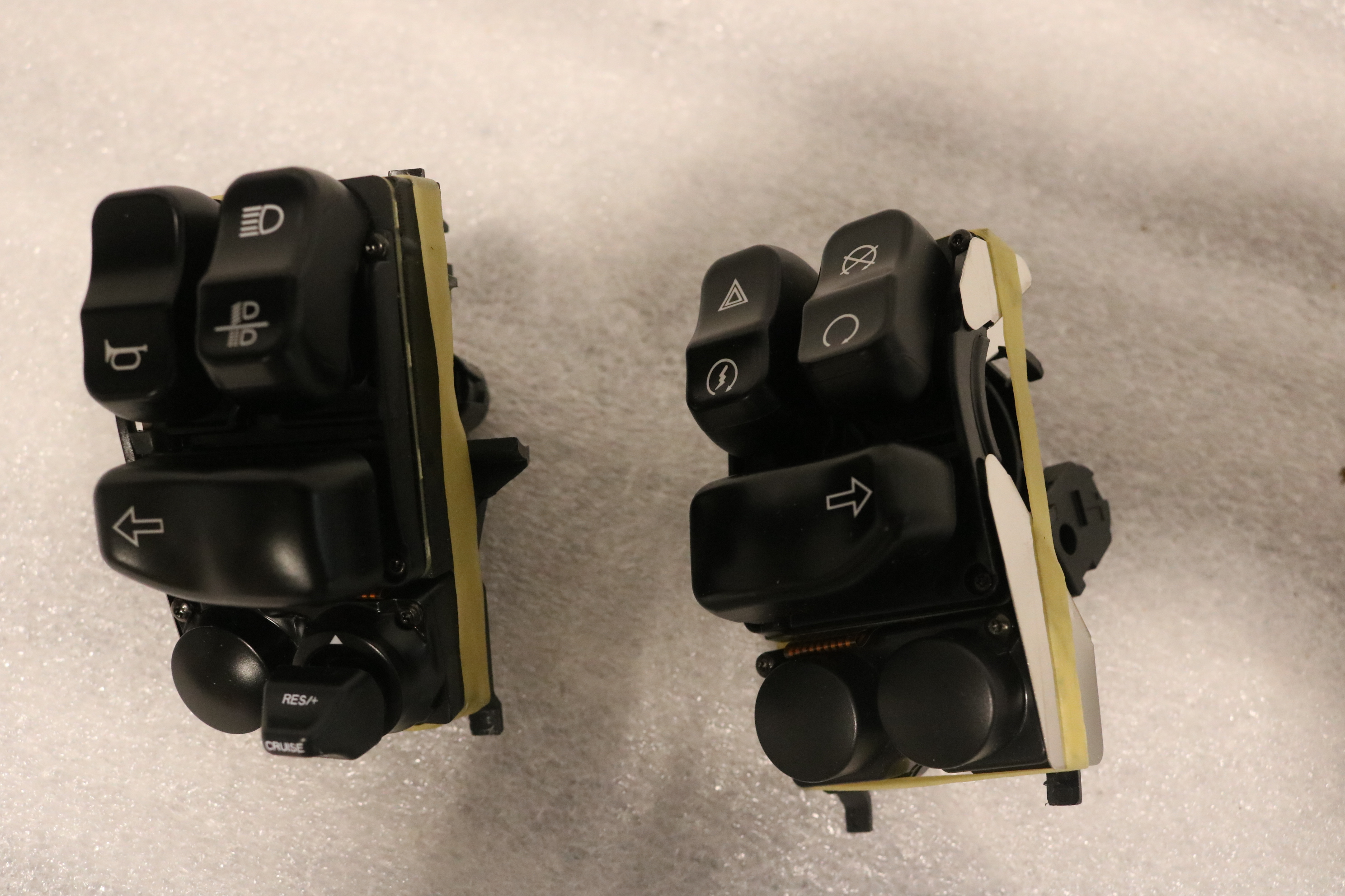 HarleyDavidson Touring Lighted Hand Control Switches 71500250 CVO Road