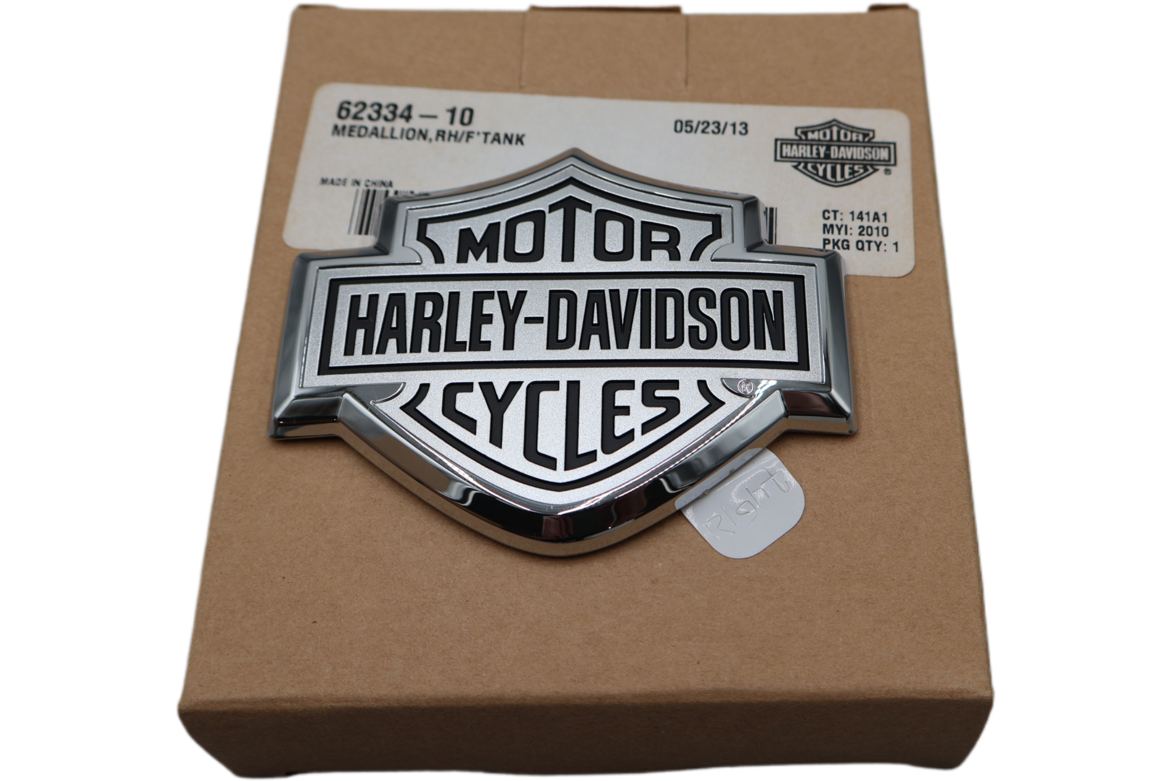 バッジ13 62334-10 NEW OEM 2010 HARLEY-DAVIDSON FLSTSE CVO SOFTAIL