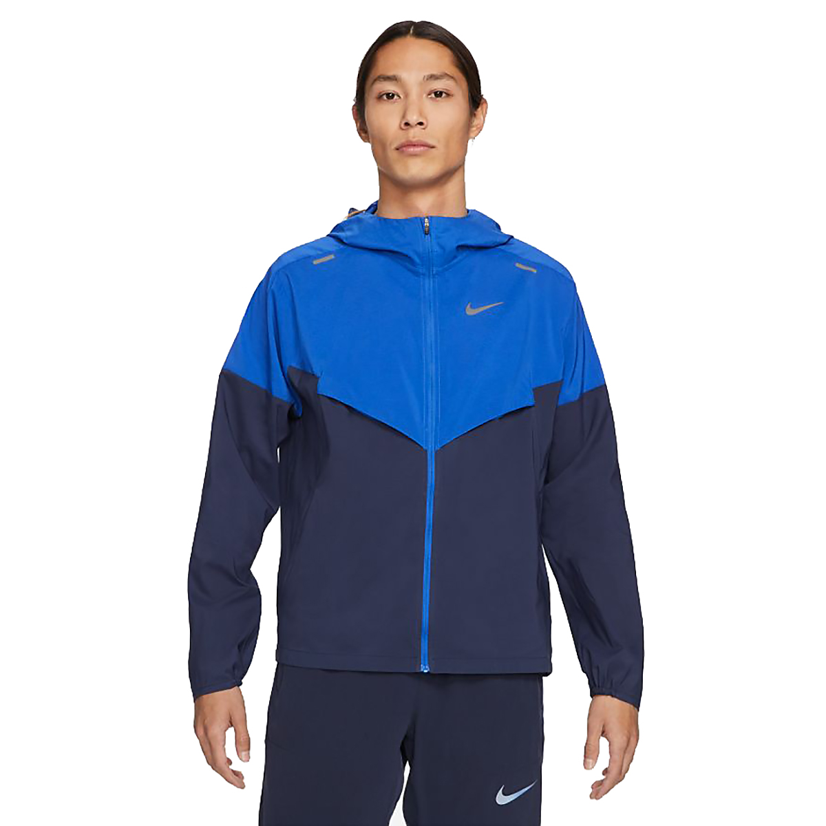 Buy Nike black Wild Run Windrunner Jacket for Men in MENA, Worldwide