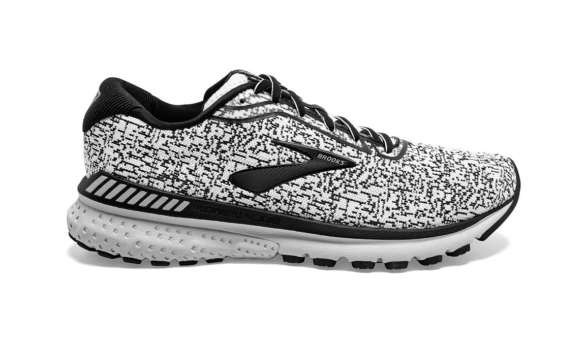 brooks transcend running shoes