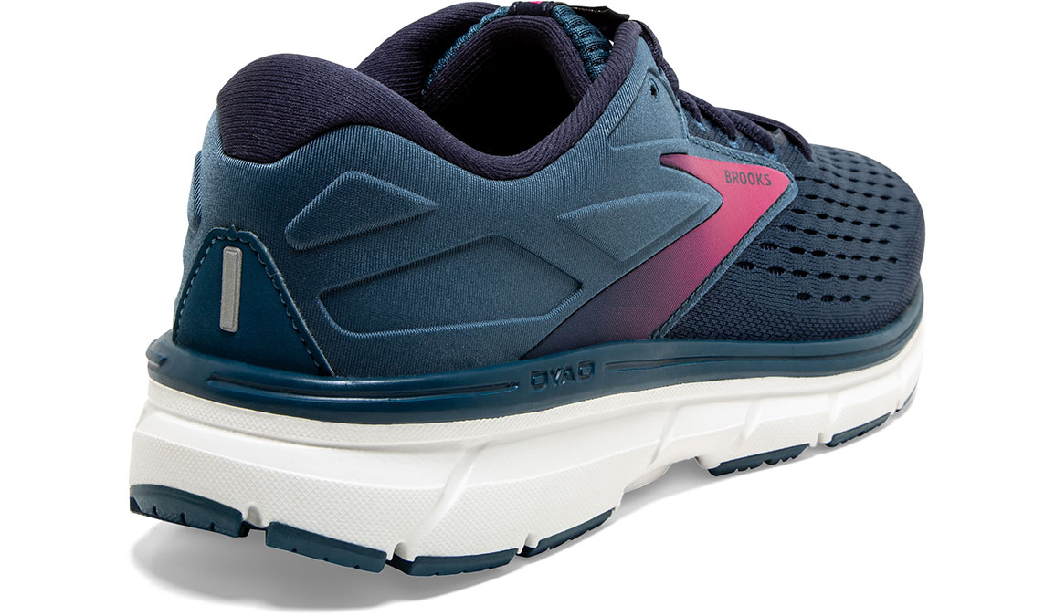 brooks dyad 11
