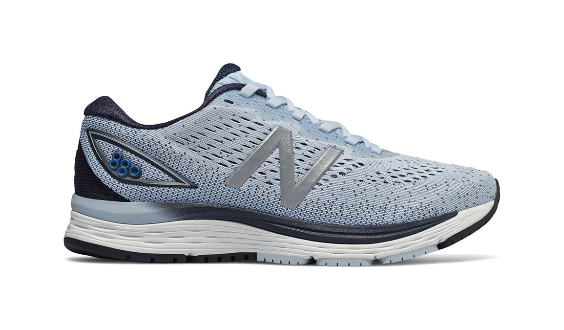 women's 880v8 running shoe
