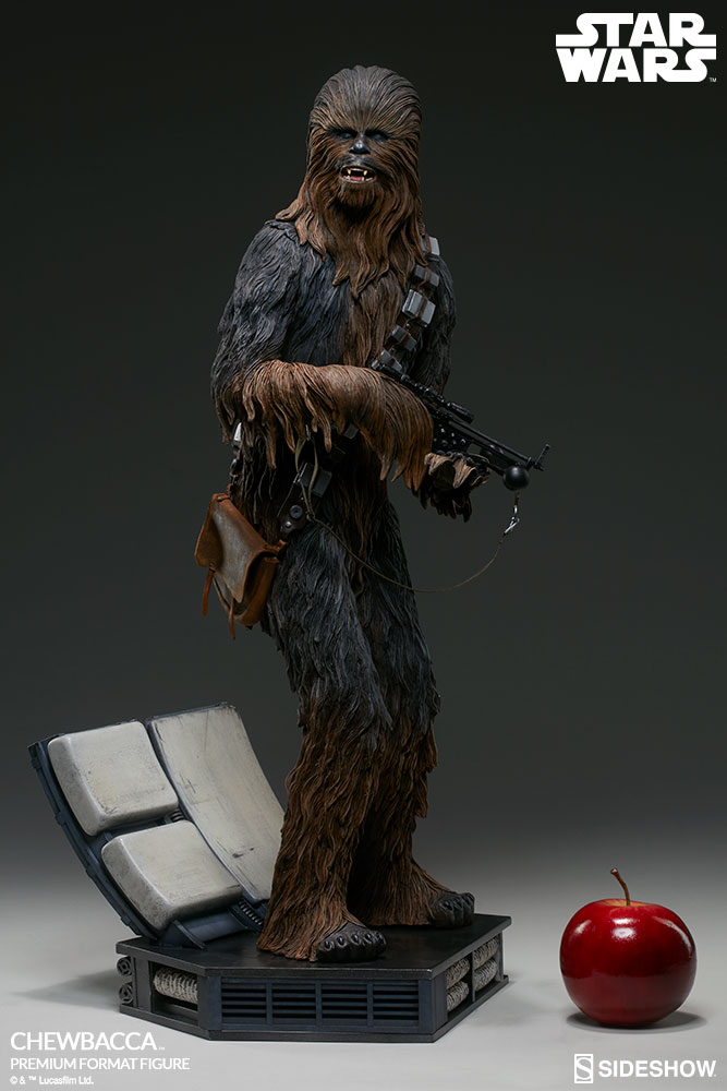 Star Wars 23 Inch Statue Figure Premim Format - Chewbacca Sideshow