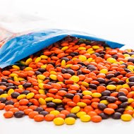 Reese's Pieces Candy, 25Lb. Package 3