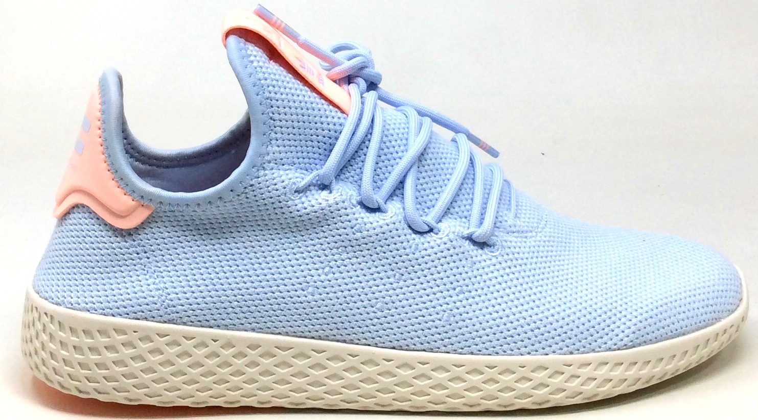powder blue tennis shoes