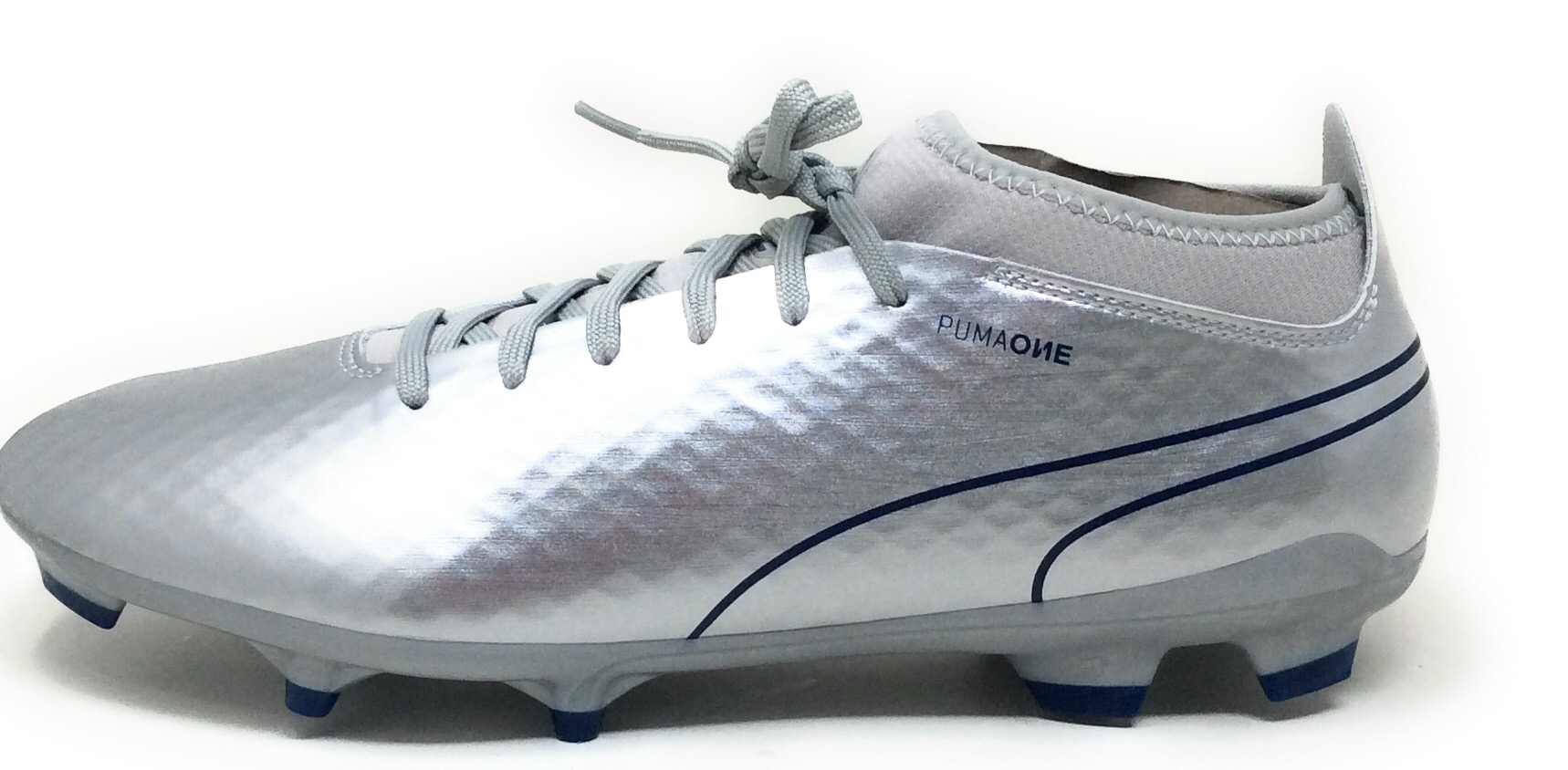 chrome soccer cleats