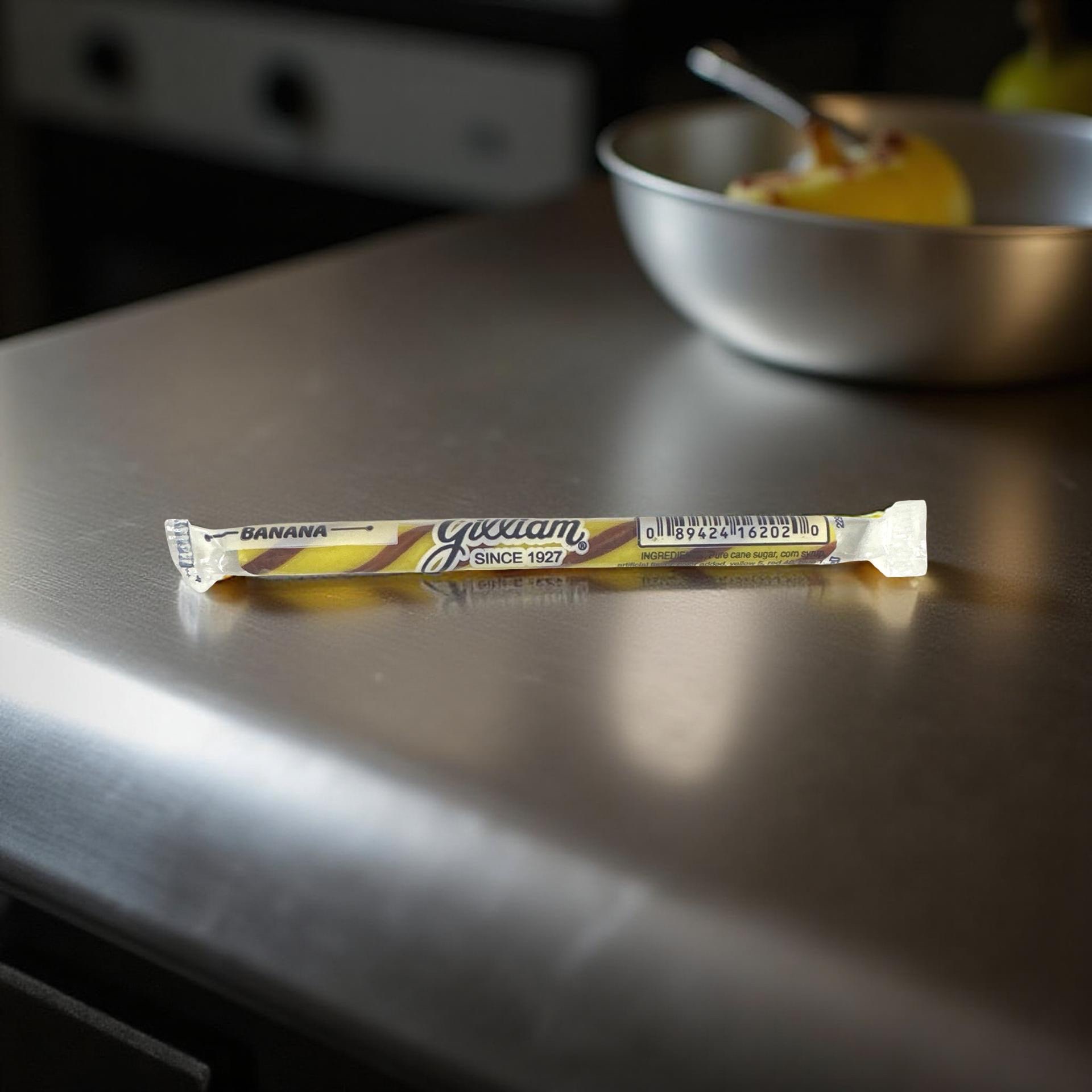 Gilliam Nostalgic Banana Candy Sticks – Classic Retro Sweet Treats (20 Count) 5