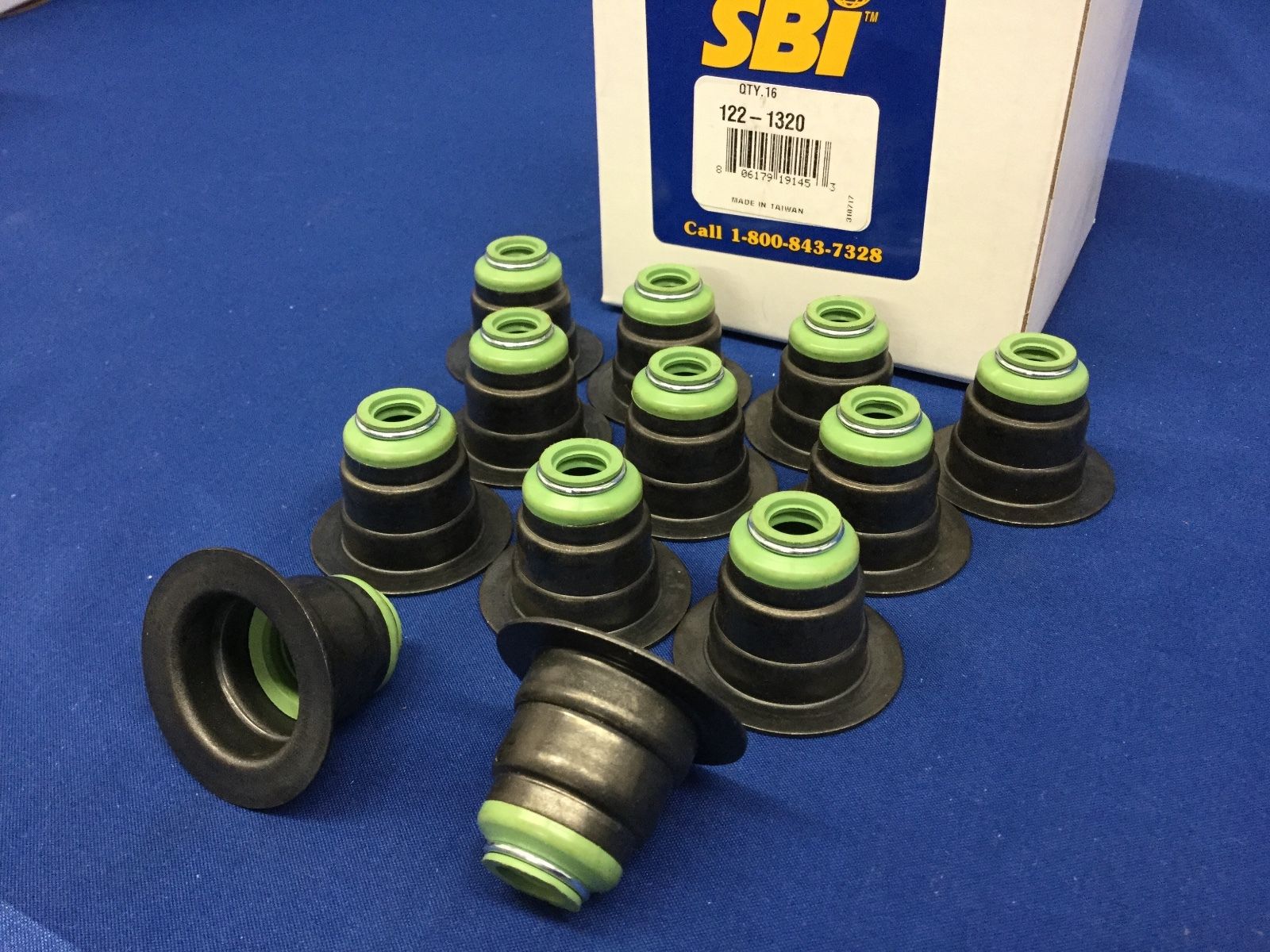 Navistar International DT466E / DT530E Top Hat Valve Stem Seal Set