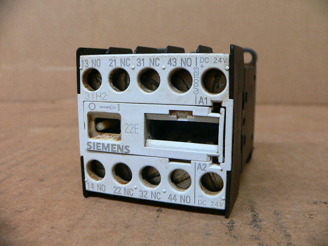 SIEMENS 3TH2022-0BB4 CONTACTOR RELAY