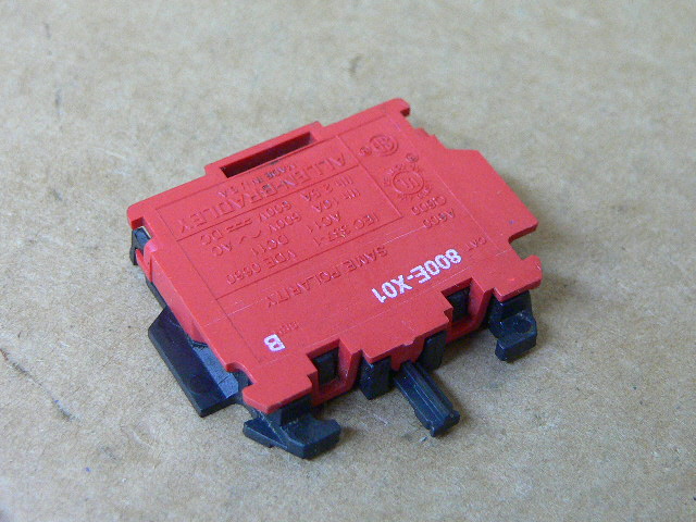 ALLEN BRADLEY 800E-X01 CONTACT BLOCK SER B
