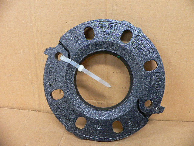 Victaulic 4-741 Black Hinged Flange Adapter