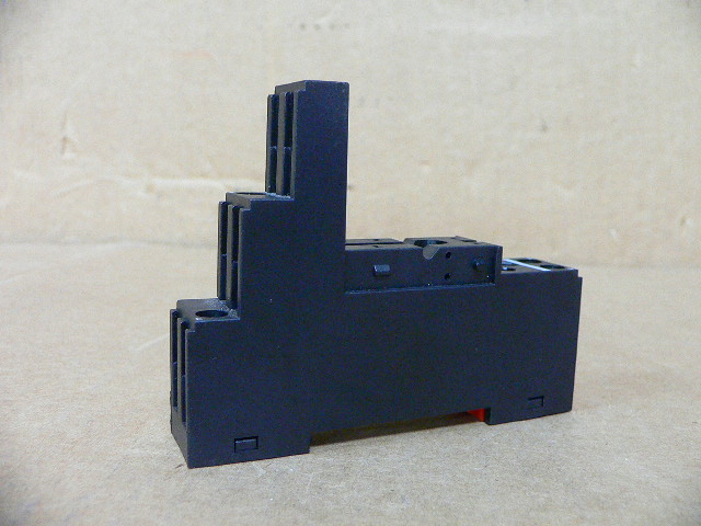 Schneider Electric RSZE1S35M Relay Socket DIN Rail Mount