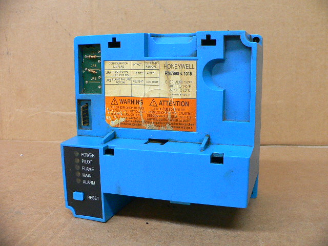 HONEYWELL RM7890A 1015 FLAME SAFETY BURNER CONTROL 120V