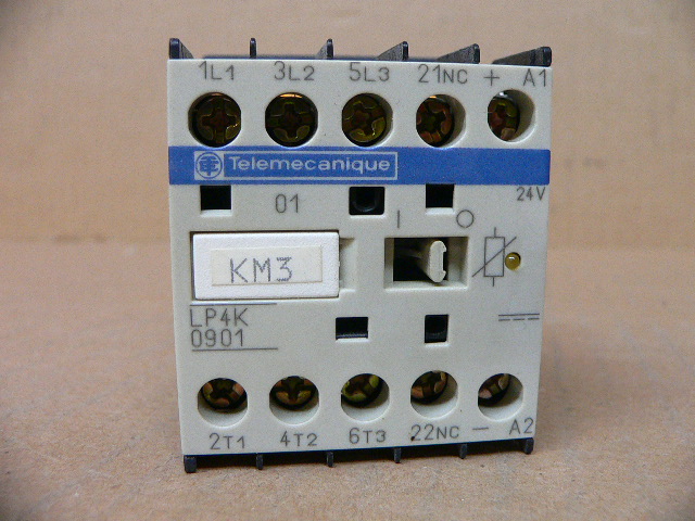 Telemecanique Control Relay Cat No. LP4K0901BW3 24VDC Coil 20 Amp. 600V