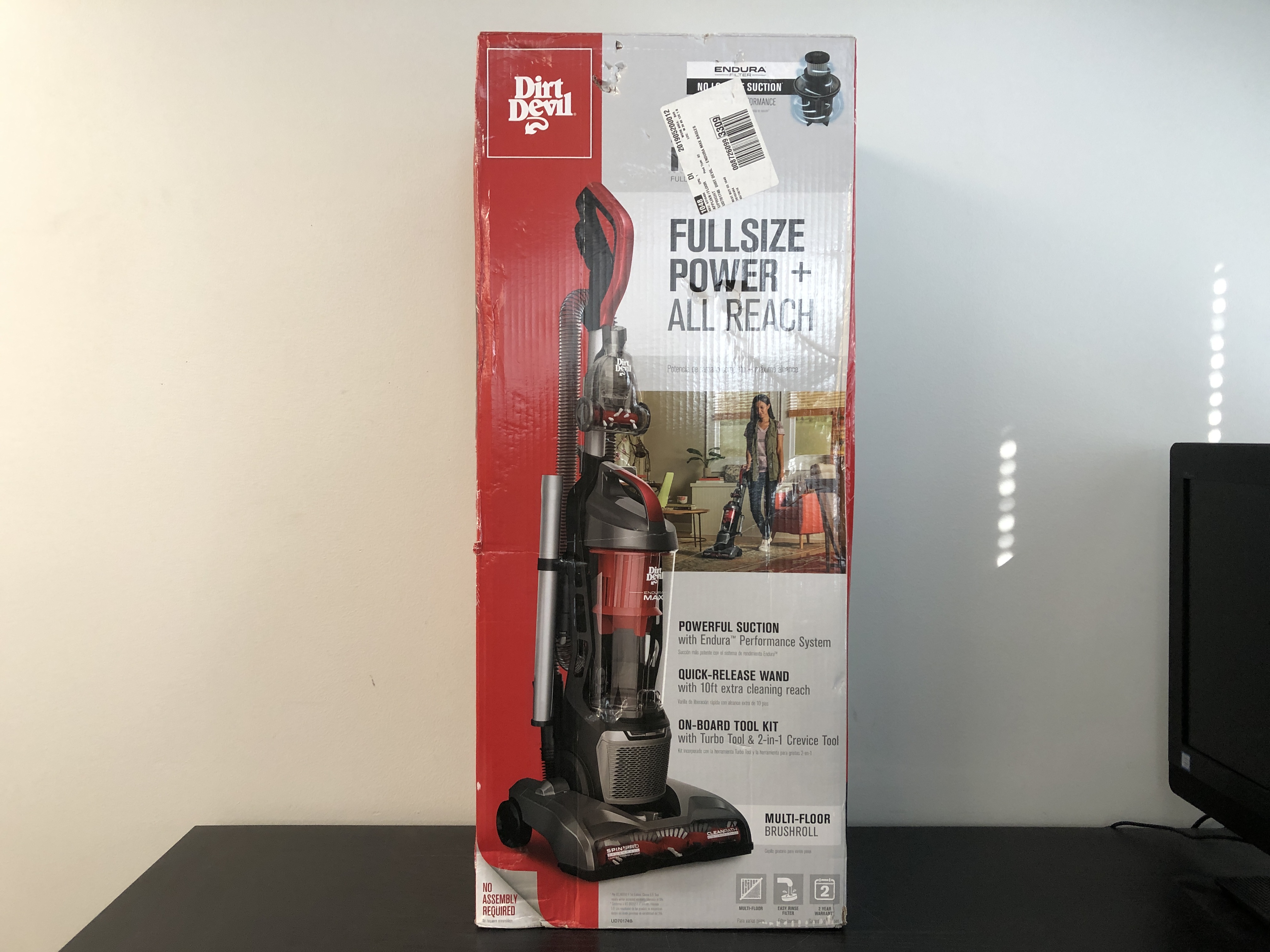 Dirt Devil Endura Max Upright Bagless Vacuum Cleaner for Carpet and