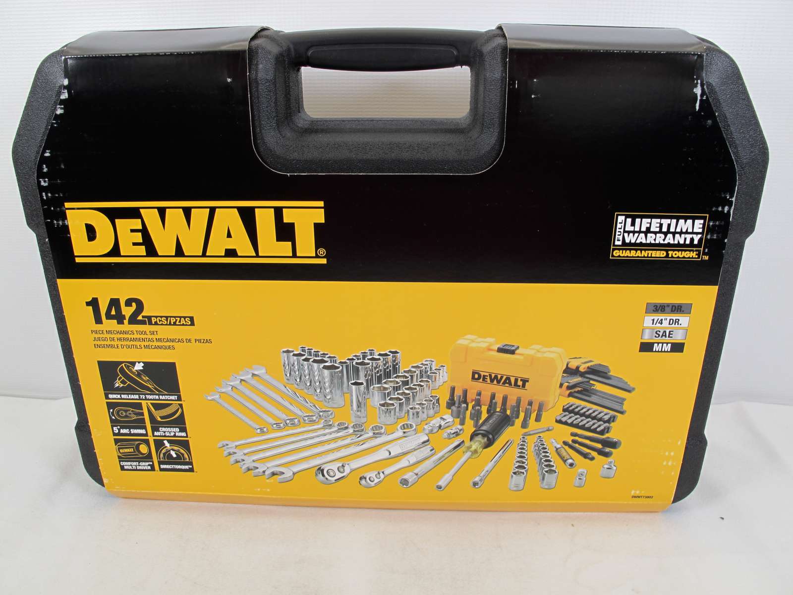 DeWalt DWMT73802 142Piece Mechanics Tool Set 3/8 1/4 SAE MM