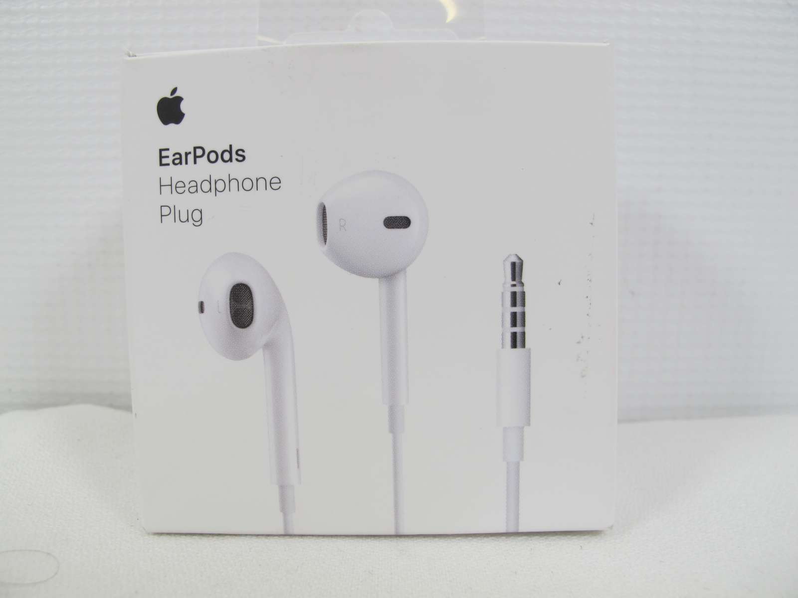 Apple EarPods Wired Headphones 3.5mm Connector Jack MNHF2AMA A1472
