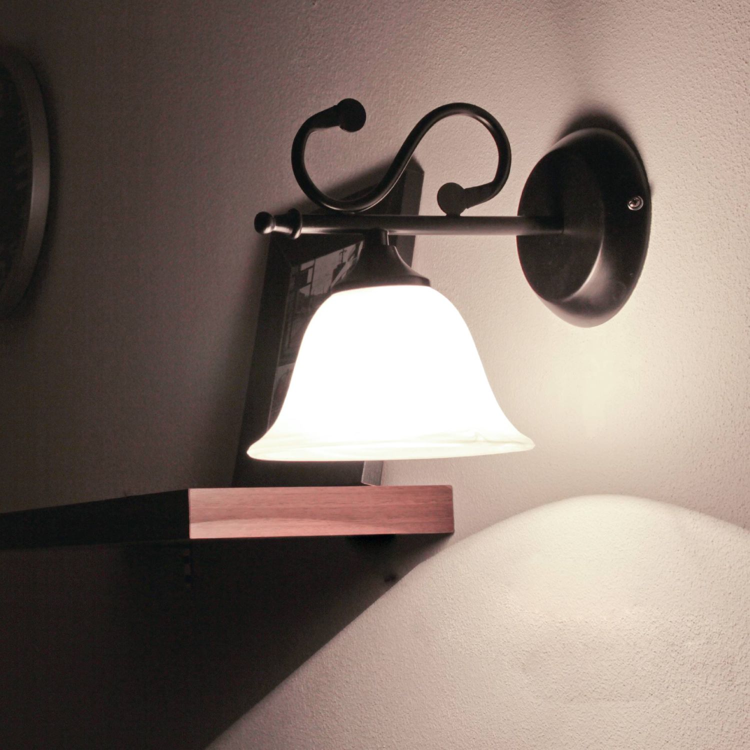 Energiespar Wandleuchte rustikal schwarz Landhaus Wandlampe Beleuchtung