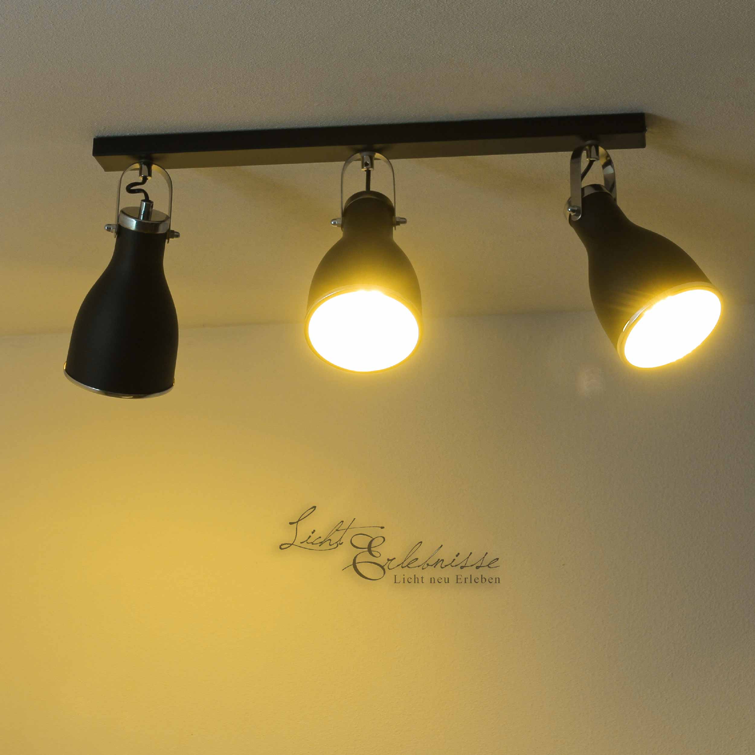 Elegante Deckenleuchte Schwarz 3x E27 Decke schwenkbar Deckenlampe