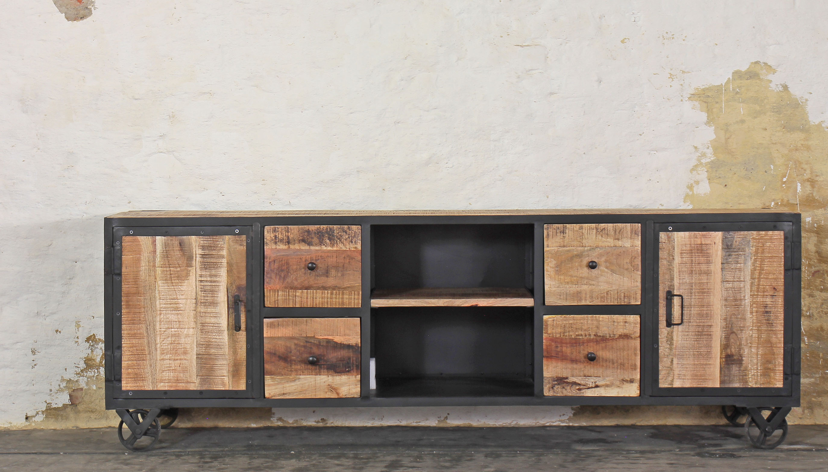 TV Möbel TOMASO 200x66x45 cm Holz Eisen handgefertigt Industrie Design