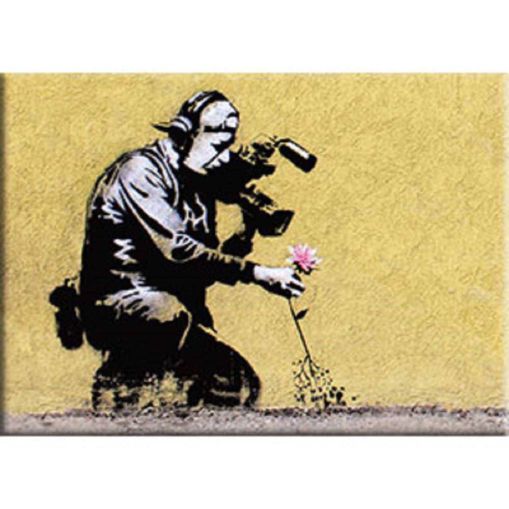BANKSY'S GRAFFITI FRIDGE, Artist Banksy's Decorative Artwork Fridge Magnet - Picture 4 of 6