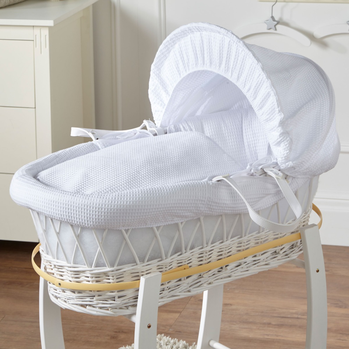 Luxury Wicker Moses Basket Inc Mattress eBay Luxury Wicker Moses Basket Inc Mattress eBay